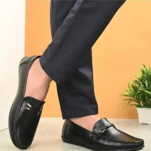Black formal shoes
