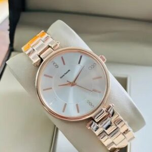 Women Stylish Looking Watch